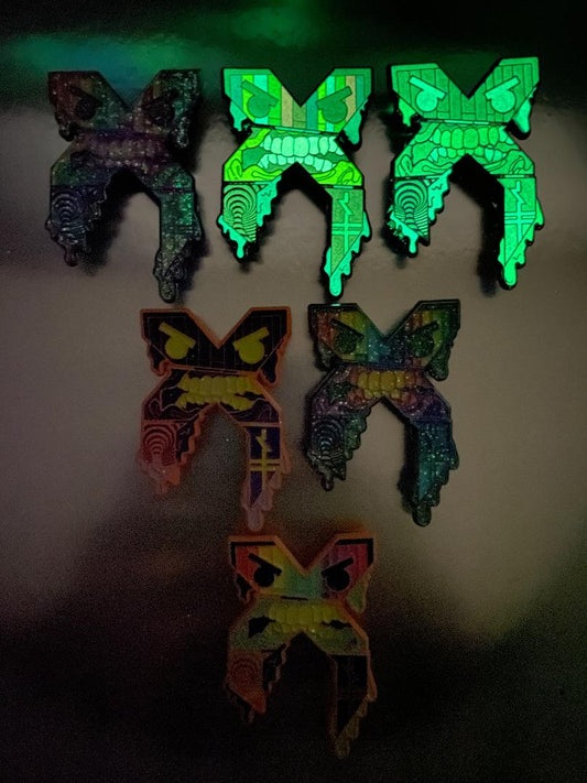 "BASS FACE" Hat Pin